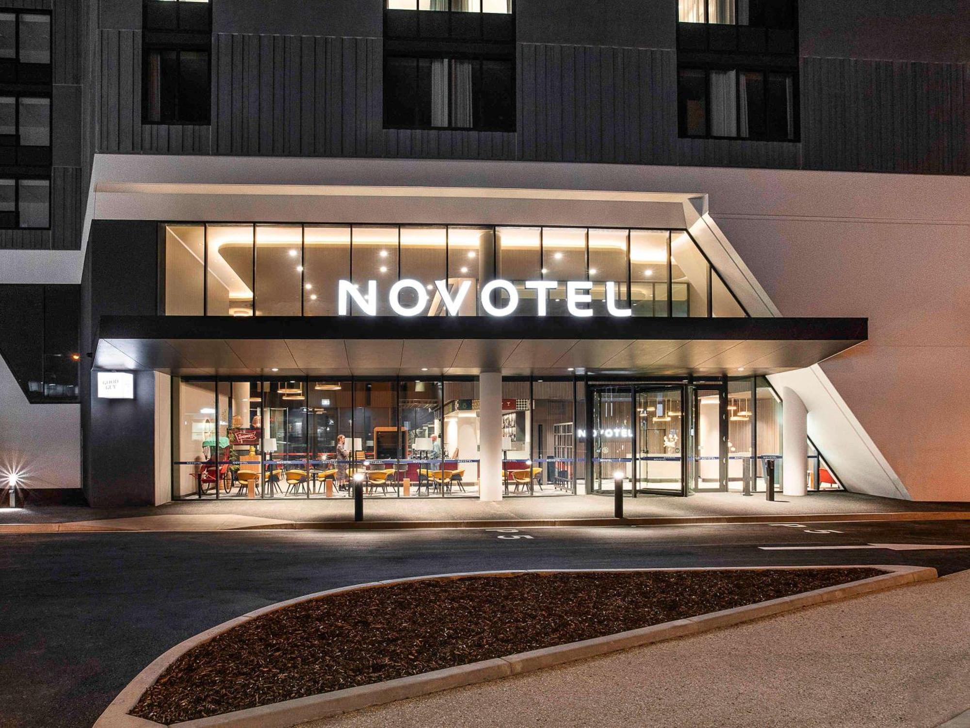 Novotel דבנפורט מראה חיצוני תמונה